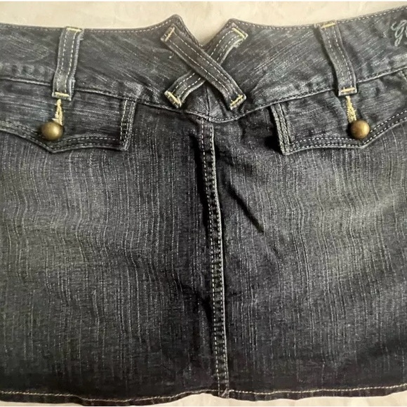 Guess Denim Mini Skirt Chadwick Wash Womens Size 28 bought at Bloomies NYC VTG - Picture 6 of 10